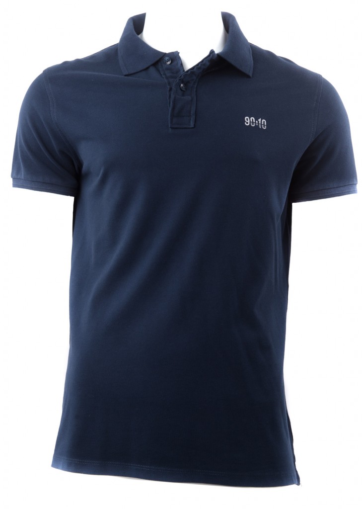 The ():10 classic pique polo shirt in dark blue. 