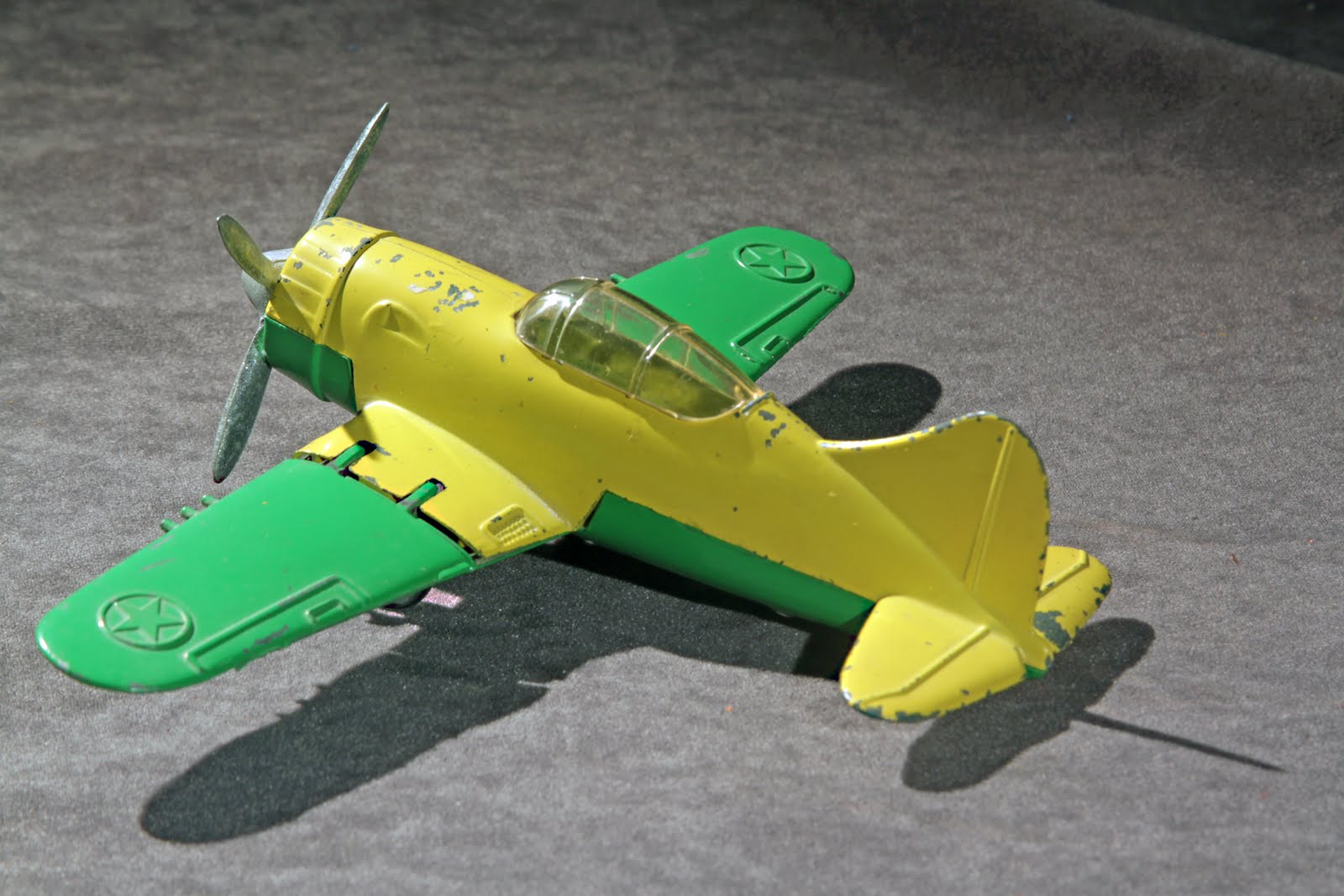 hubley kiddie toy airplane w folding wings