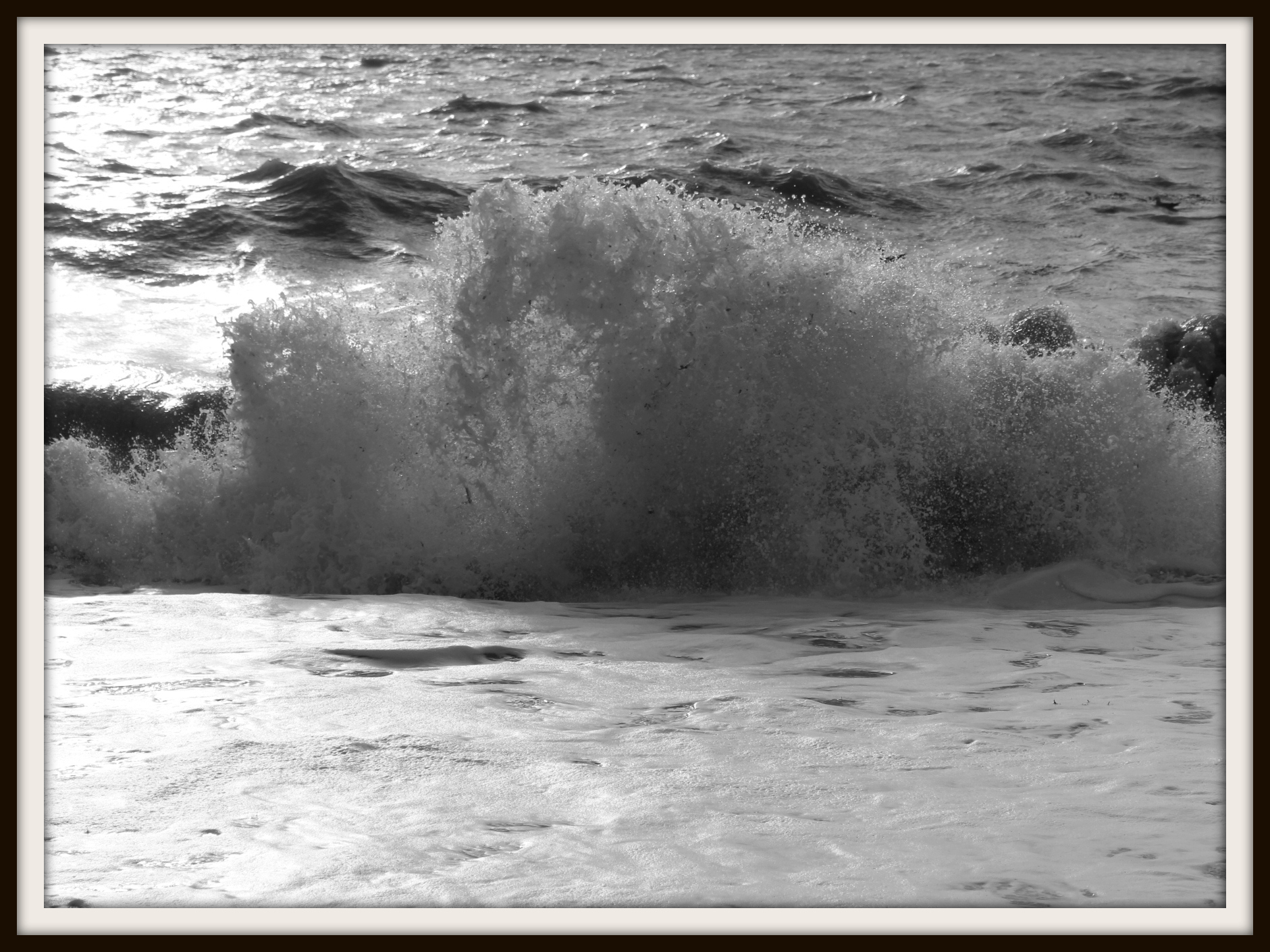 wave, waves, seaside, beach, Brighton beach,  photography, blogging, #MySundayPhoto