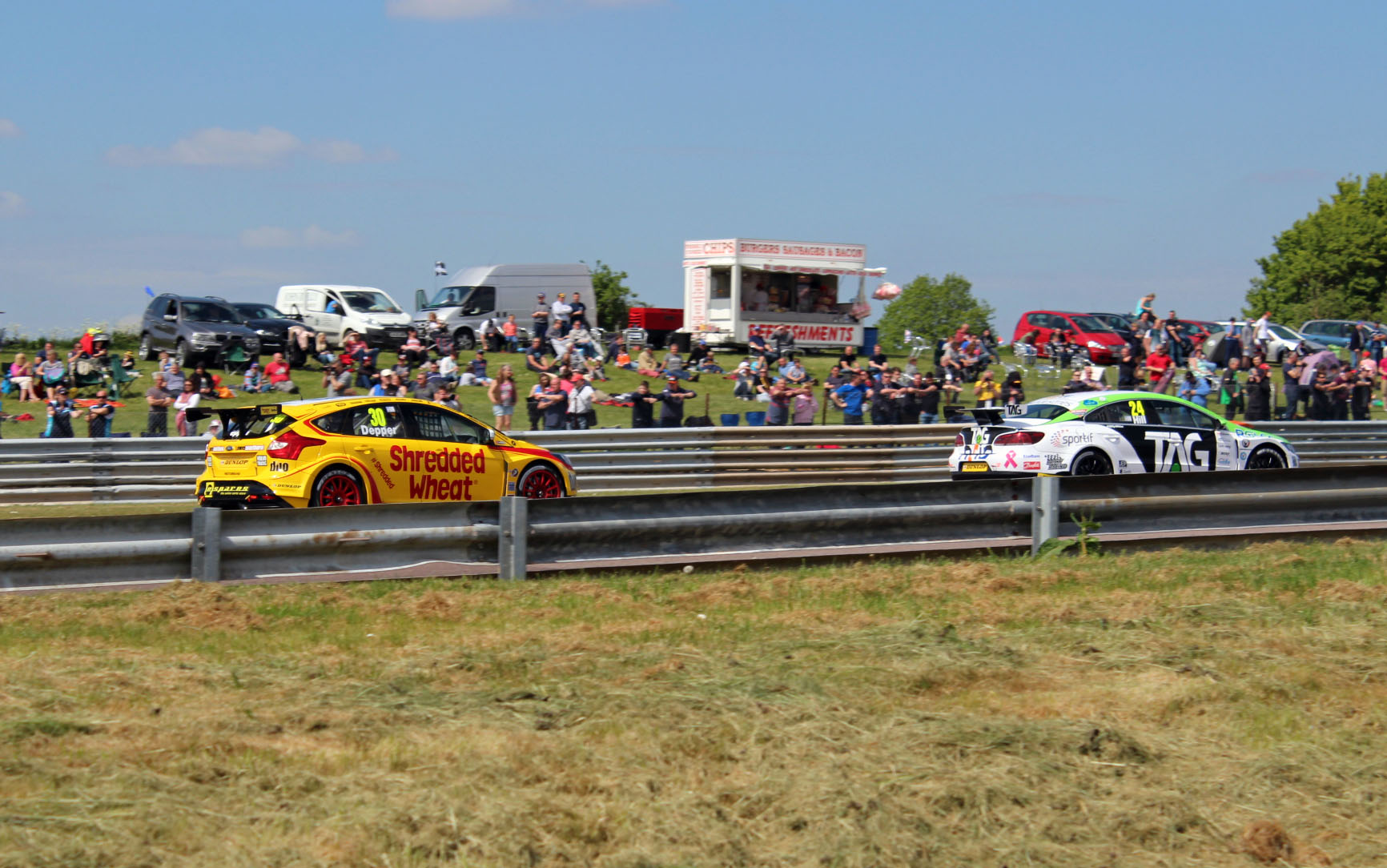 Shredded Wheat, Team Shredded Wheat, British Touring Car Racing, Luke Davenport, Matt Jackson, Martin Depper, Thruxton, dad blog uk, dadbloguk.com, dadbloguk, school run dad, days out, family days out