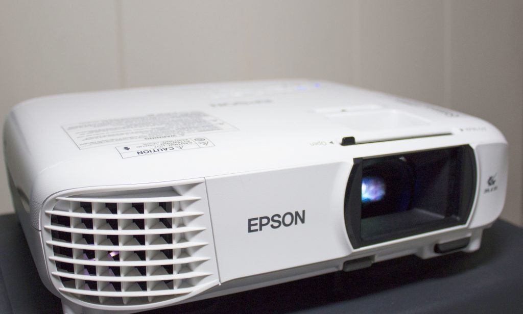 Epson EH-TW650 projector. Any good as a family home cinema? - Dad 