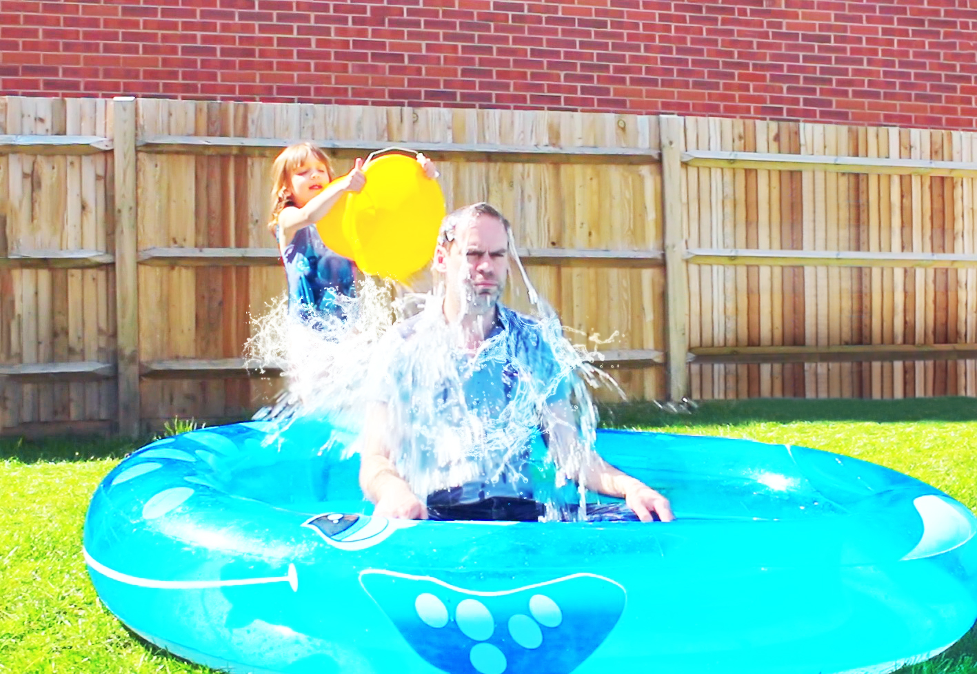 paddling pool, paddling pools, garden toys, hot weather, dad blog, dadbloguk, sahd, wahd, parenting