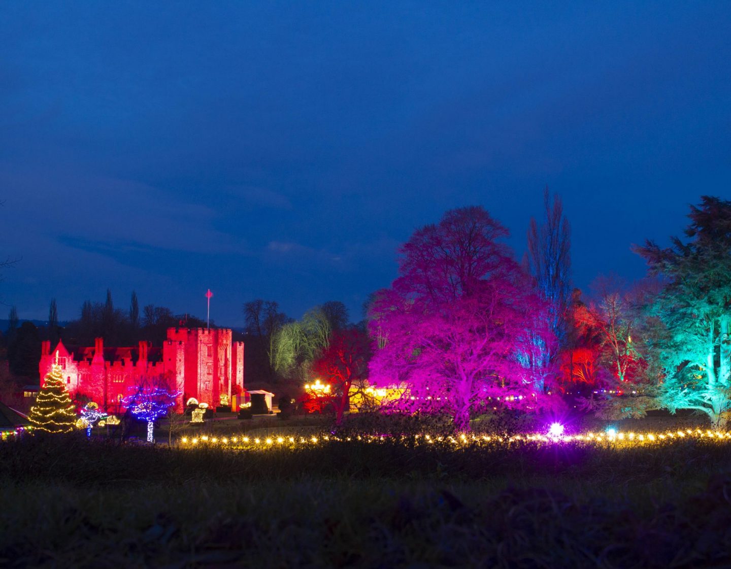 Hever Castle at night, long exposure photography, Hever castle at Christmas, Hever castle