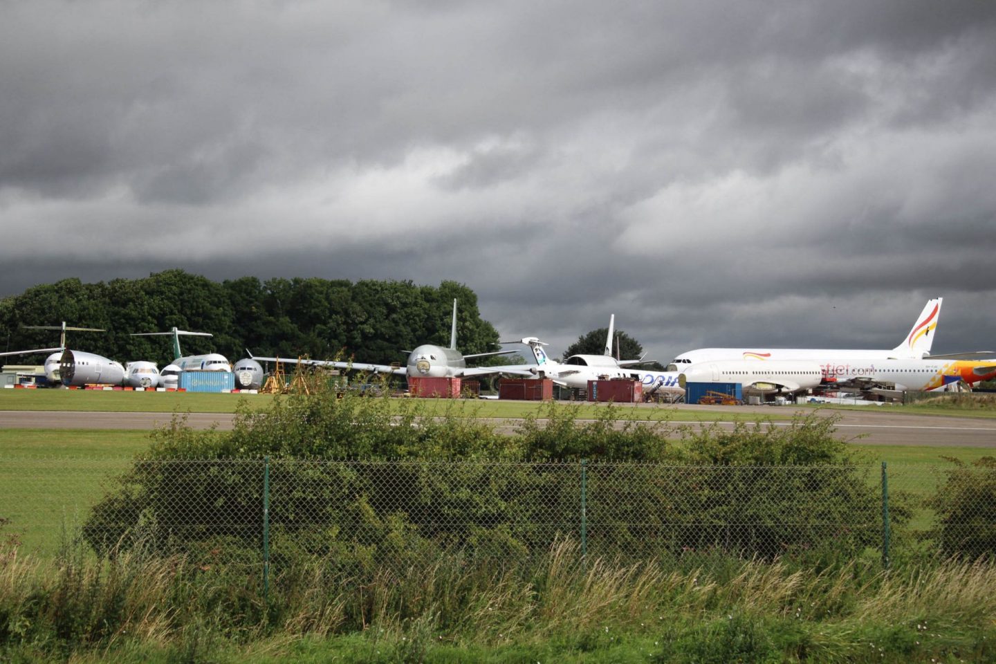 Aircraft going into storage or being decommissioned thanks to the Coronavirus pandemic