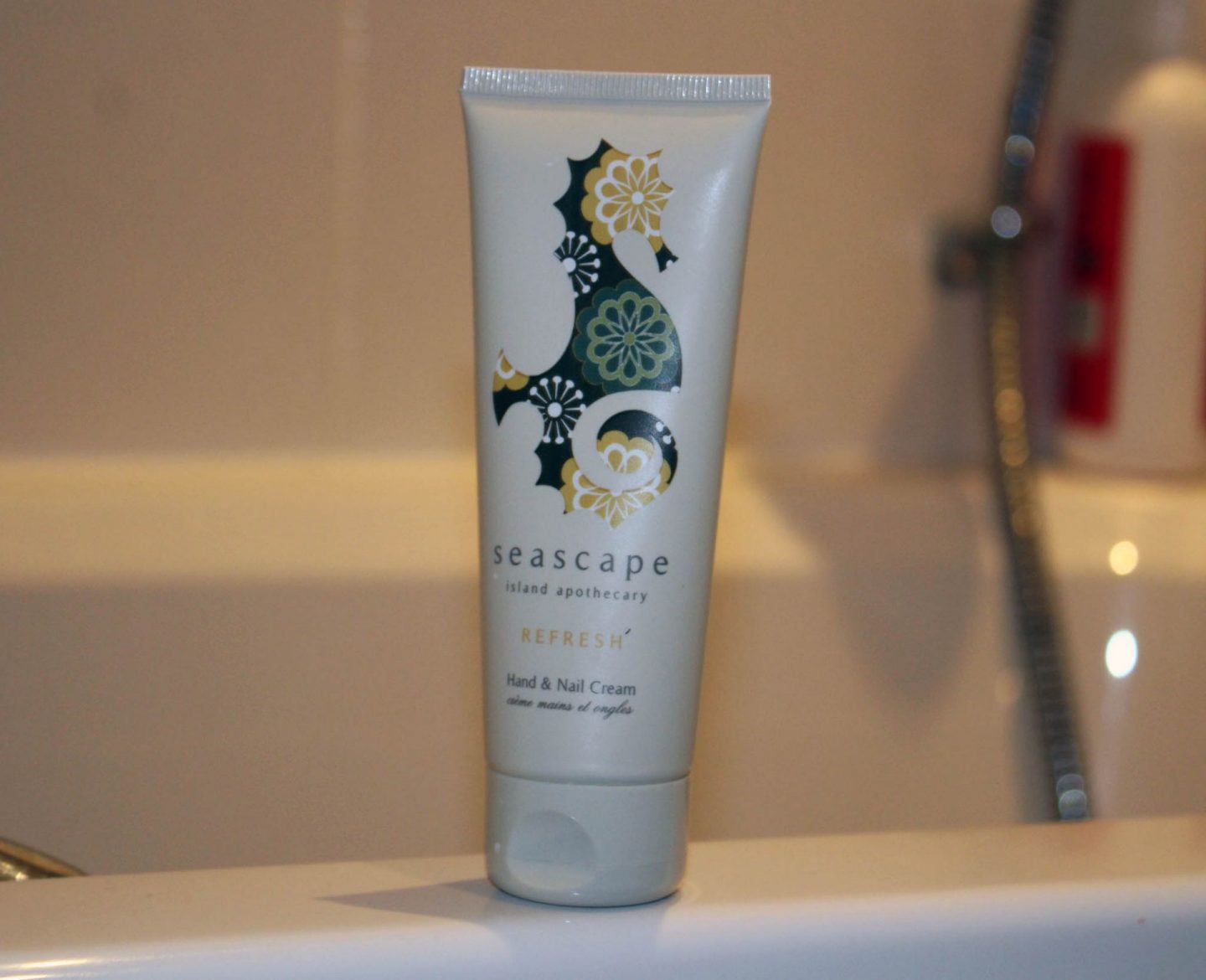 Seascape Refresh hand and nail cream