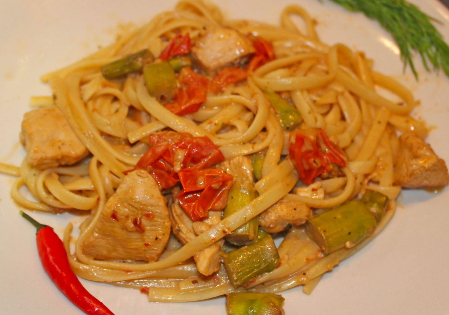 Cuban prawn pasta, adapted with chicken