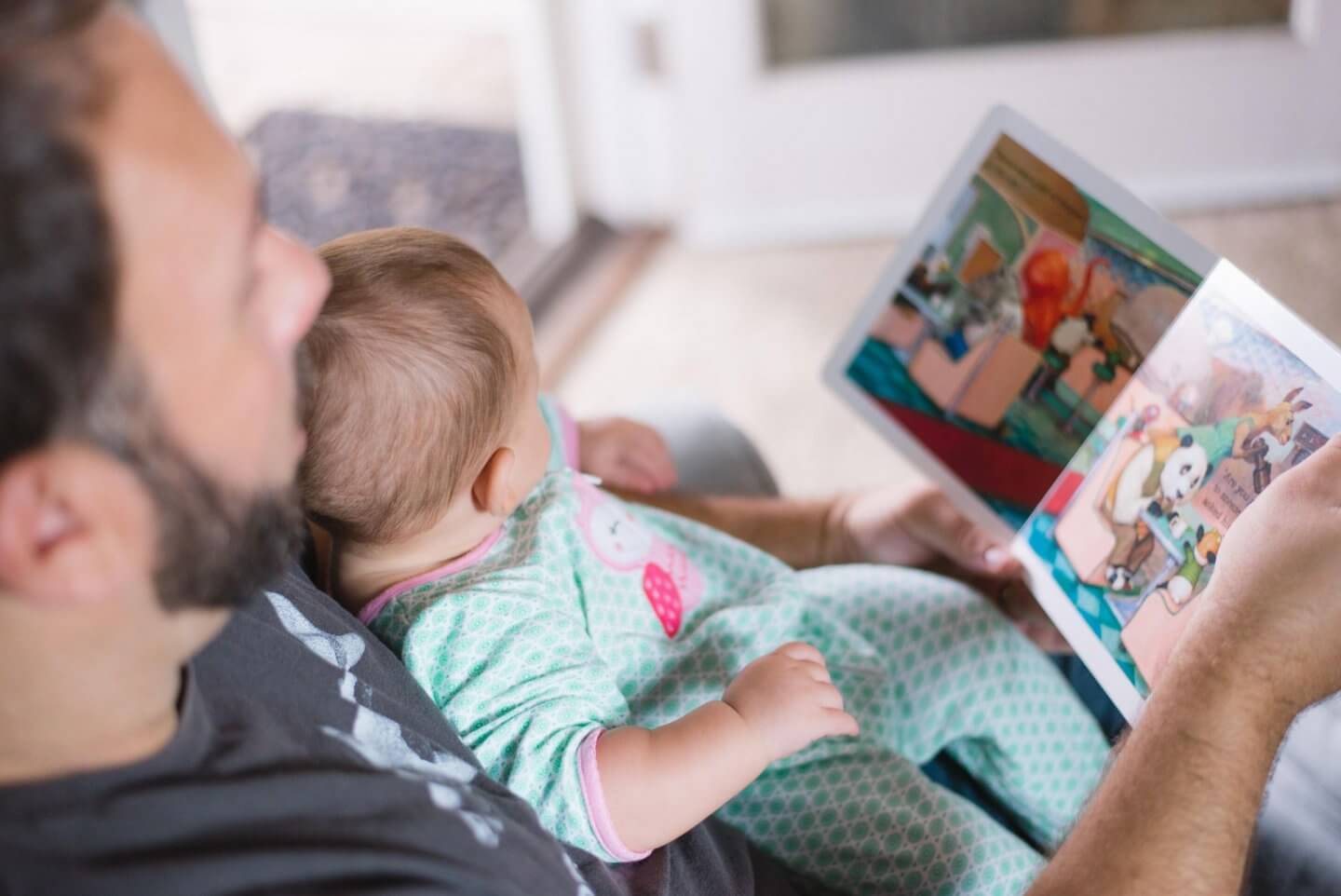 Dad with child. Aviva parental leave policy explained.