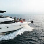 Charting the Course: A Dad’s Guide to Renting a Boat in the UAE for Family Adventures